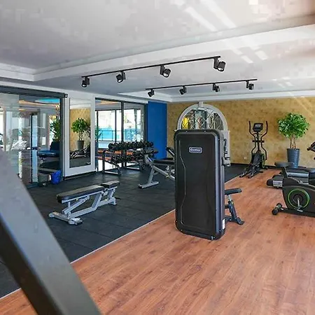 Stylish Apartment In Yekta Royal Club Apartment