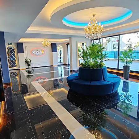 Stylish Apartment In Yekta Royal Club