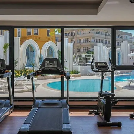 Apartment Stylish Apartment In Yekta Royal Club